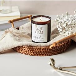 Peony and Oud Scented Candle - Velvet Grace