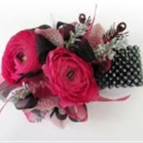 fwthumbth_rasberryredcorsage.jpg
