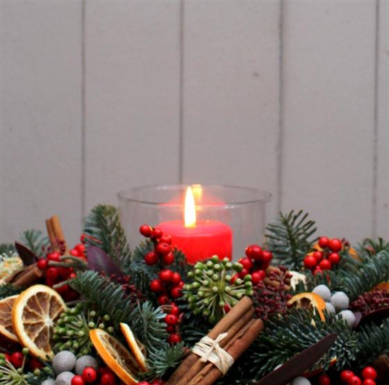 Cute christmas tree card Christmas Table Centre - Merry X-mas Table Centre (red)